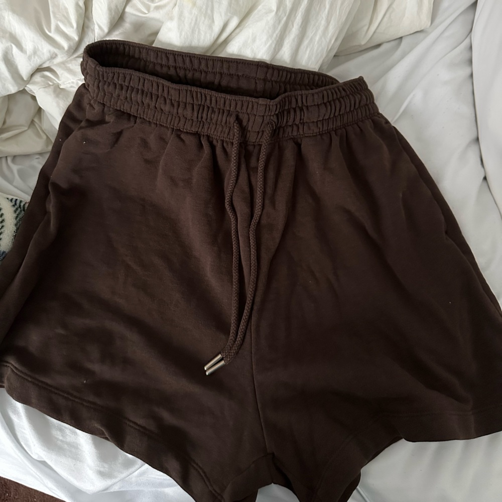 H&M dark brown trendy long sweat shorts